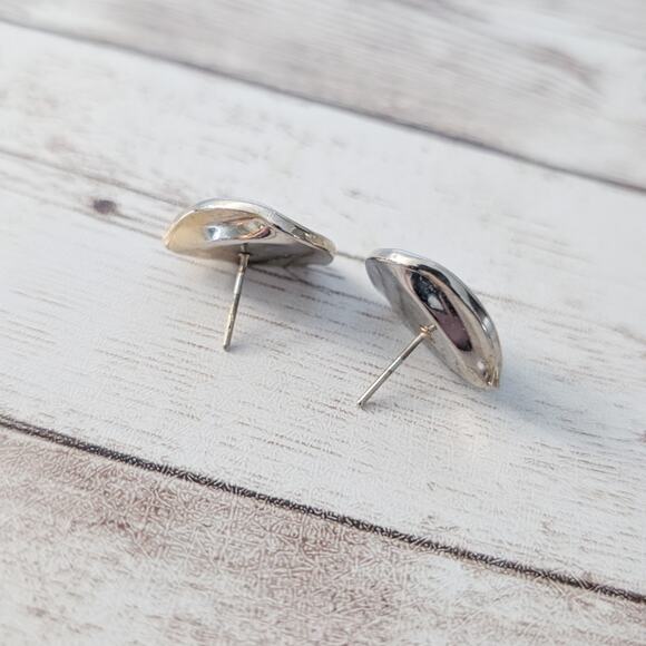 Vintage Stud Earrings Cream Concave Teardrop - Picture 6 of 6